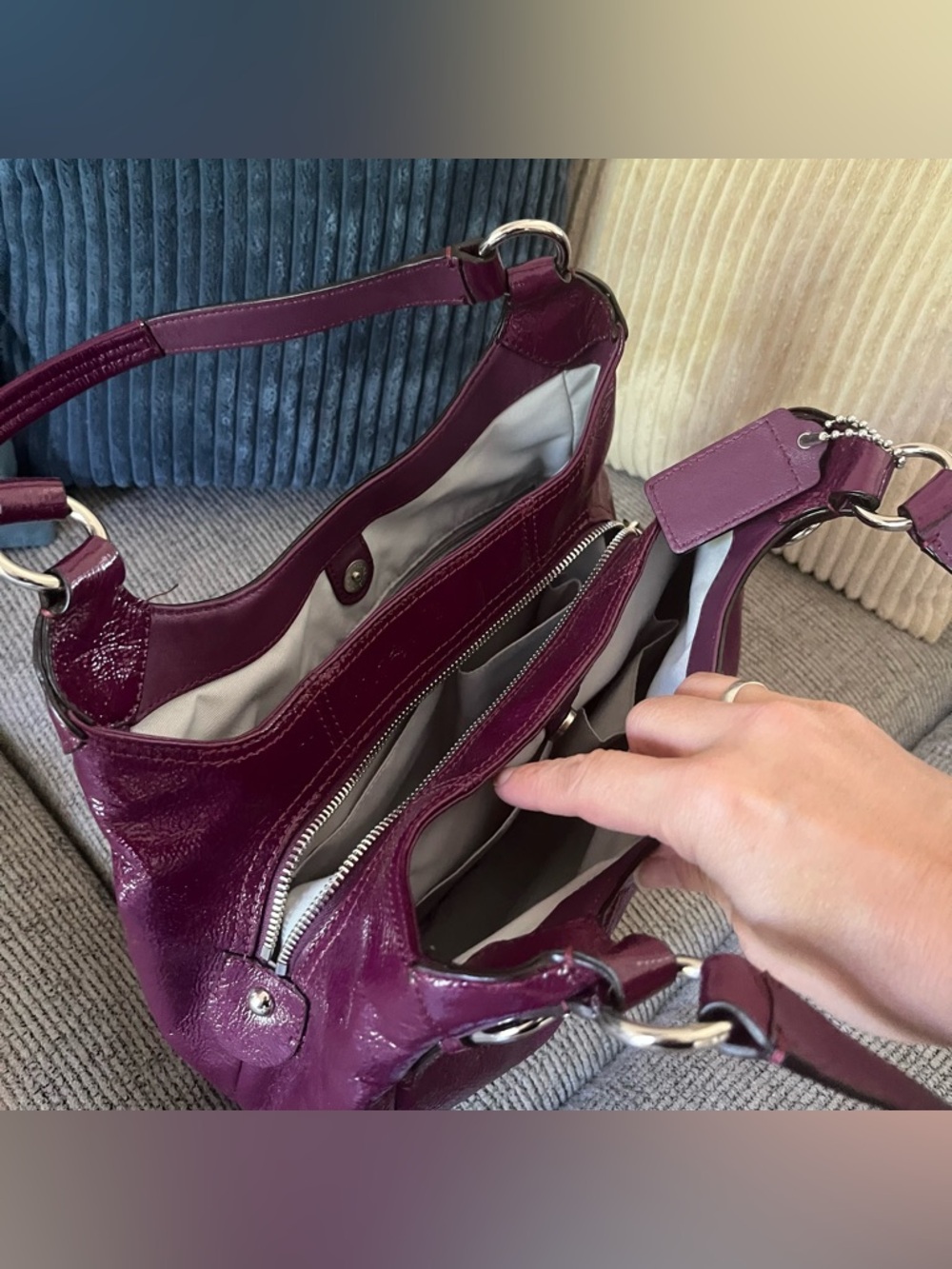 NWOT Coach soho fuchsia, plum pattern, leather shoulder bag F19705 - Picture 8 of 14